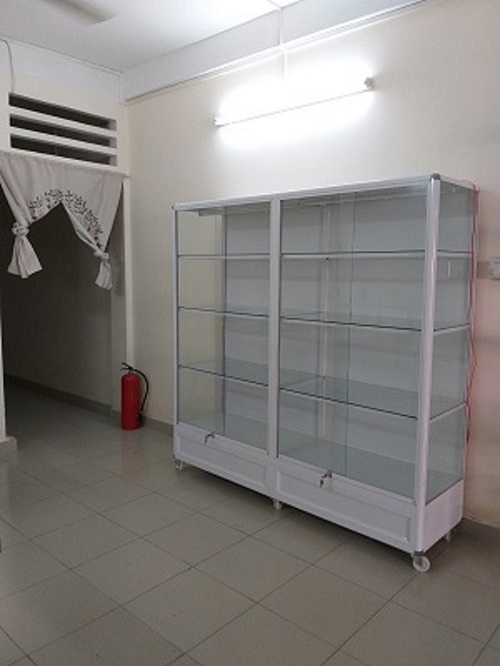 TỦ TRƯNG BÀY