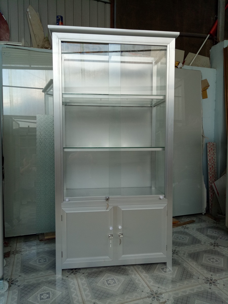 TỦ THUỐC TÂY
